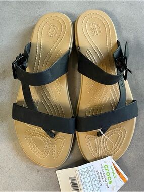 Crocs Tulip Toe Post Sandal Iconic Comfort Size 7 NWT